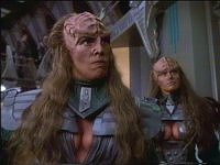 Die Duras Schwestern.