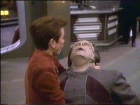 Marritza stirbt in Kiras Armen.