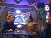 Garak begrüßt Rugal und Proka Migdal.