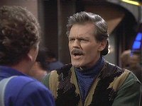 O'Brien trifft seinen alten Freund Raymond Boone.