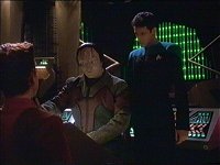 Garak versucht der Crew zu helfen.