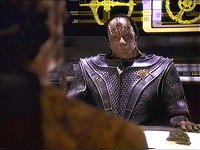 Kai Winn verhandelt mit Legate Turrel