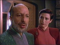 Vedek Yarka warnt Sisko vor dem Experiment