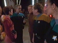 Bahir begreift, dass die Crew Aspekte seiner eigenen Persönlichkeit darstellen. Er liegt im Koma.