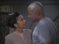 Kasidy redet mit Sisko über Solok.