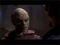 Sarin erklärt Archer das Geheimnis hinter Klaangs Nachricht.