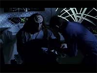 Trip befreit den Klingonen.