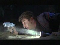 Malcolm Reed wird angeschossen.