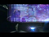 Malcolm Reed und Archer suchen nach einem Suliban-Schiff.