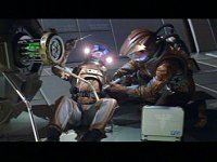 Archer kommt, um Reed zu helfen.