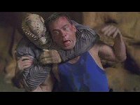 Zho'Kaan und Trip kämpfen bis zur vollkommenen Erschöpfung.