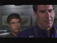 T'Pol bittet Archer, auf der Enterprise bleiben zu dürfen