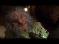 Archer verhört Gralik Durr.