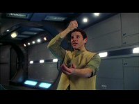 Ein Triannon begeht ein Selbstmordattentat.