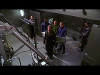 Die Crew der Enterprise hat alles nur für Degra simuliert.