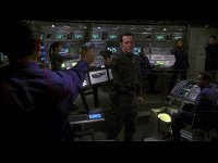 Die Brücke soll zurückerobert werden.