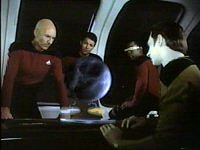 Der Planet entzieht der Enterprise Energie