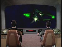 Ein romulanischer Warbird greift an