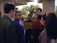 Connor, Benbeck und das Außenteam.