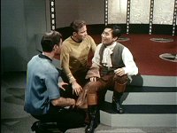 Sulu verhält sich plötzlich sehr seltsam.