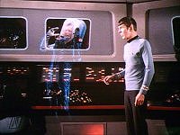 Kirk ist in einer Parallelwelt gefangen.