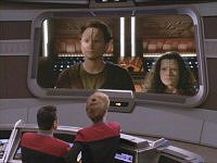 Man nimmt Kontakt mit Vel und Piri auf