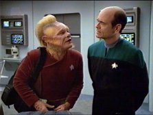 Neelix will an der Außenmission teilnehmen.