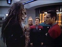 Chakotay lernt den Botschafter persönlich kennen