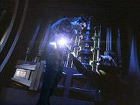 B'Elanna zerstört den Isomorph