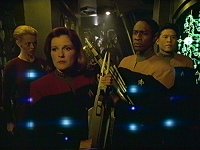 Das Außenteam übt den Diebstahl einer Transwarpspule.