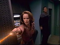 Torres verteidigt Barclay.