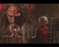 Korath hintergeht Janeway.